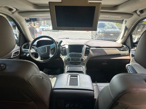Used 2018 GMC Yukon Denali w/ Denali Ultimate Package AWD/4WD image 19