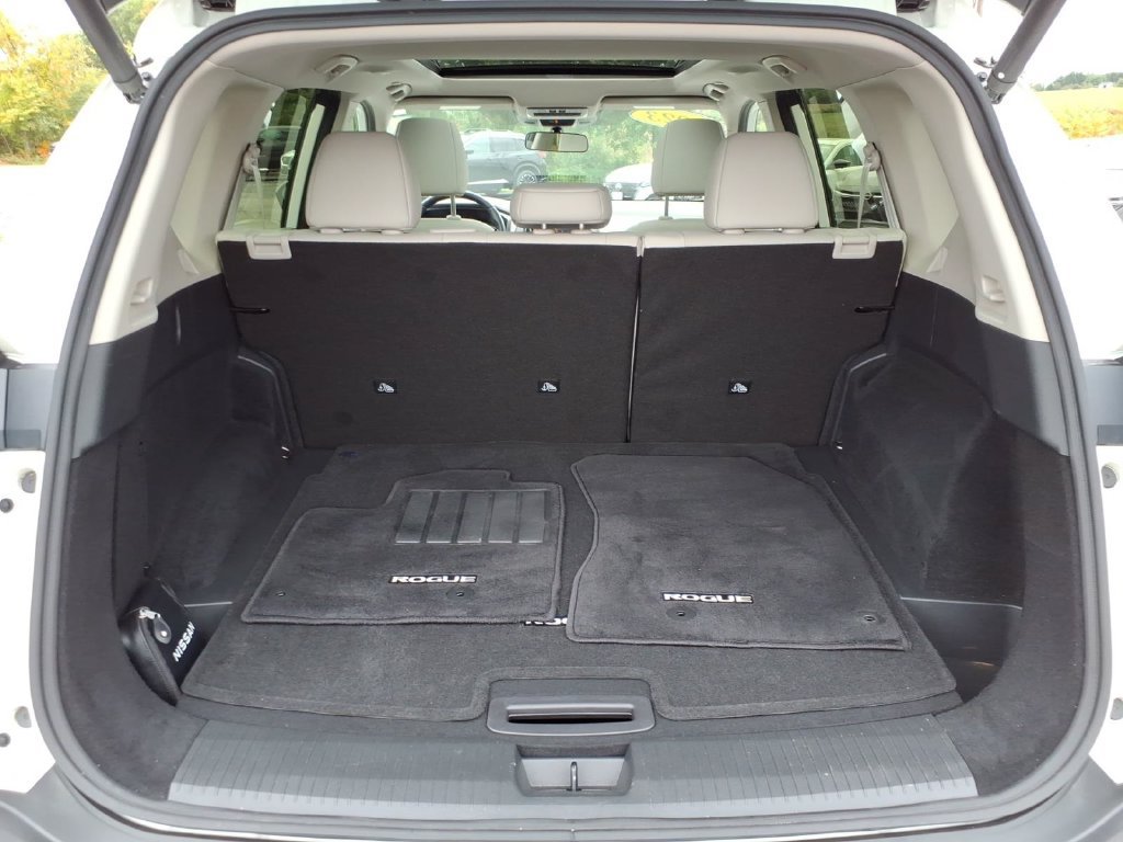 Certified 2023 Nissan Rogue SV w/ SV Premium B Package AWD/4WD image 12