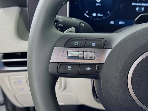 New 2026 Hyundai Tucson Limited FWD image 18