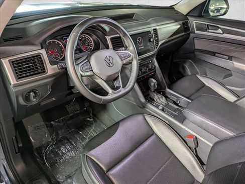Used 2021 Volkswagen Atlas SE image 10