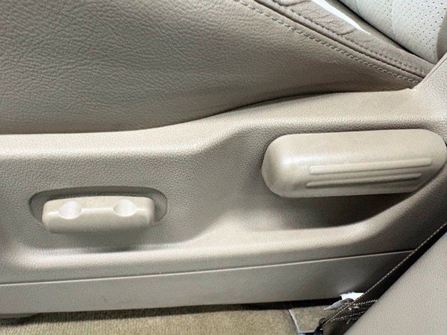 Used 2005 Mercury Monterey Premier FWD image 15
