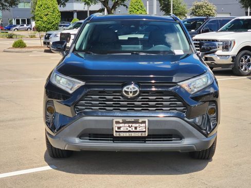 Used 2021 Toyota RAV4 XLE Premium AWD/4WD image 2