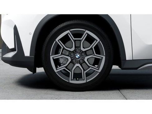 New 2026 BMW X1 xDrive28i w/ Convenience Package image 7