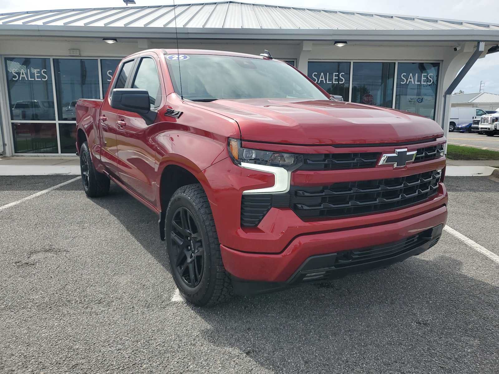 Used 2025 Chevrolet Silverado 1500 RST w/ Dark Appearance Package AWD/4WD image 10