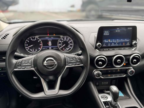 Used 2024 Nissan Sentra SV image 19