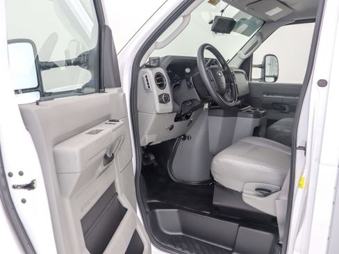 Used 2023 Ford E-350 and Econoline 350 Super Duty w/ Power Windows & Locks Group RWD image 17