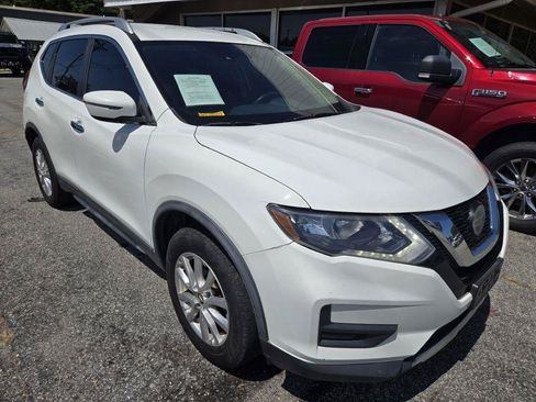 Used 2019 Nissan Rogue SV AWD/4WD image 2
