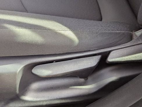 Used 2022 Toyota Corolla LE image 23