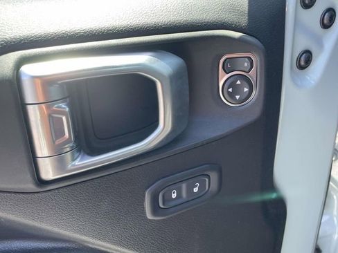 Used 2023 Jeep Wrangler Sport AWD/4WD image 28