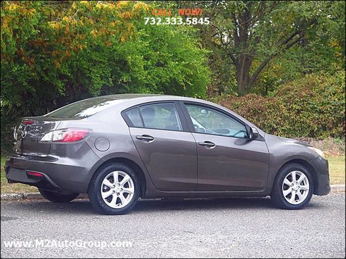 Used 2010 MAZDA MAZDA3 i Touring image 5