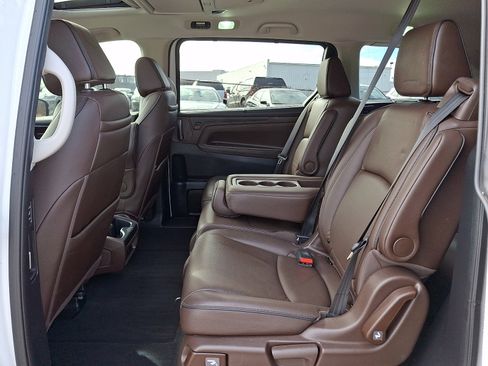 Used 2024 Honda Odyssey Elite image 10