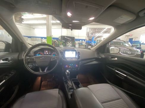 Used 2019 Ford Escape SE image 27