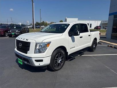 Used 2024 Nissan Titan SV w/ SV Convenience Package