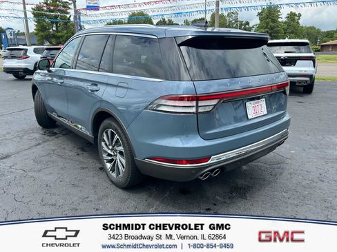Used 2025 Lincoln Aviator w/ Premium Package w/ Equipment Group 101A AWD/4WD image 3