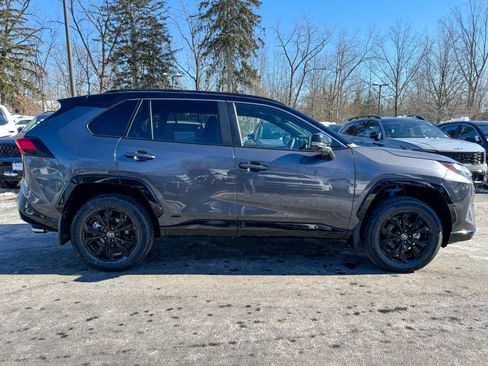 Used 2025 Toyota RAV4 XSE image 9