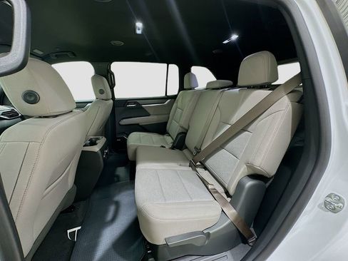 New 2026 GMC Acadia Elevation FWD image 25
