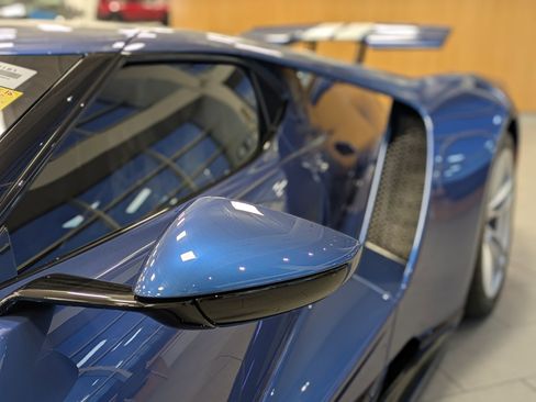 Used 2022 Ford GT image 12