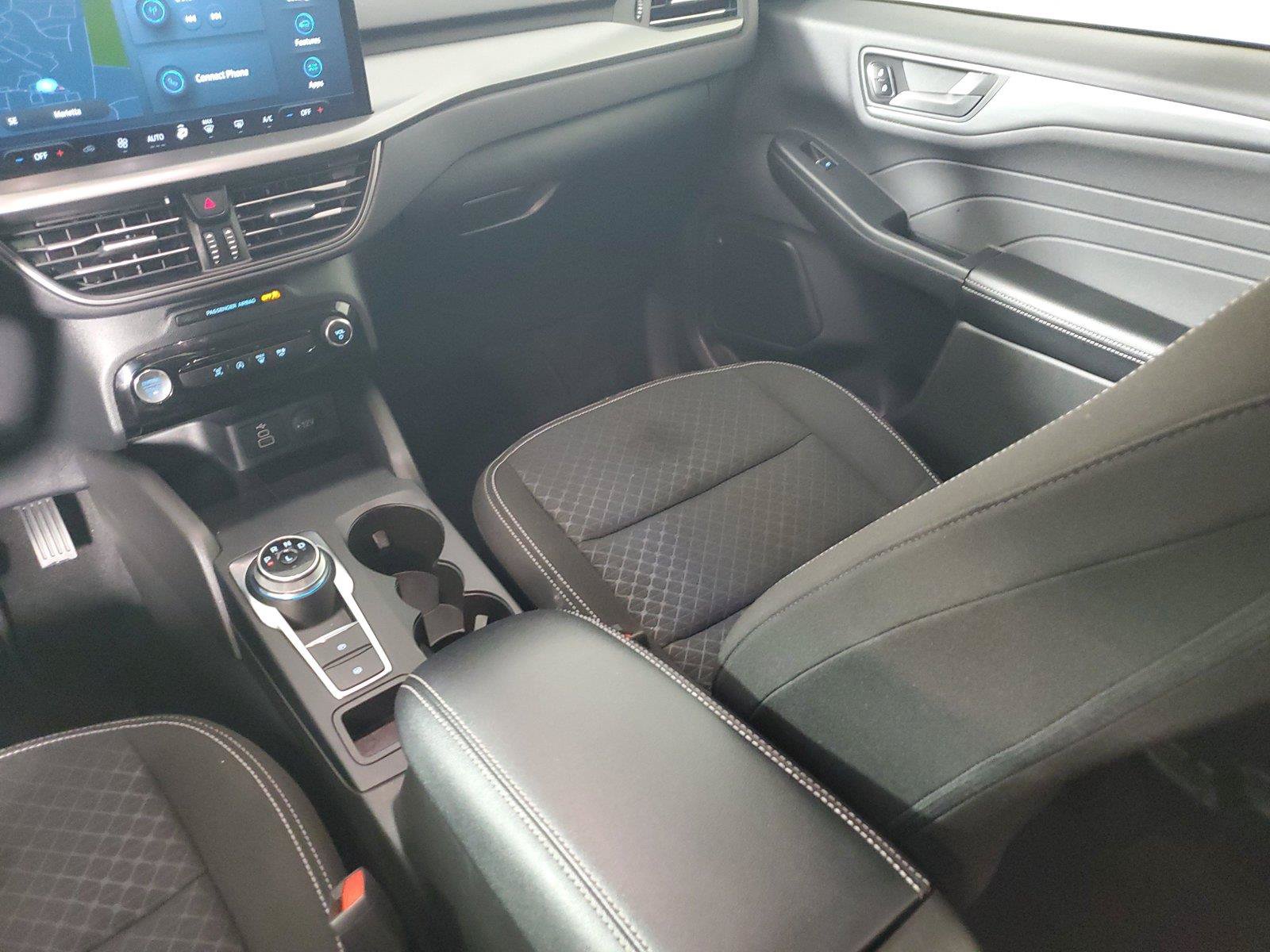 Used 2024 Ford Escape Active w/ Tech Pack #1 FWD image 16