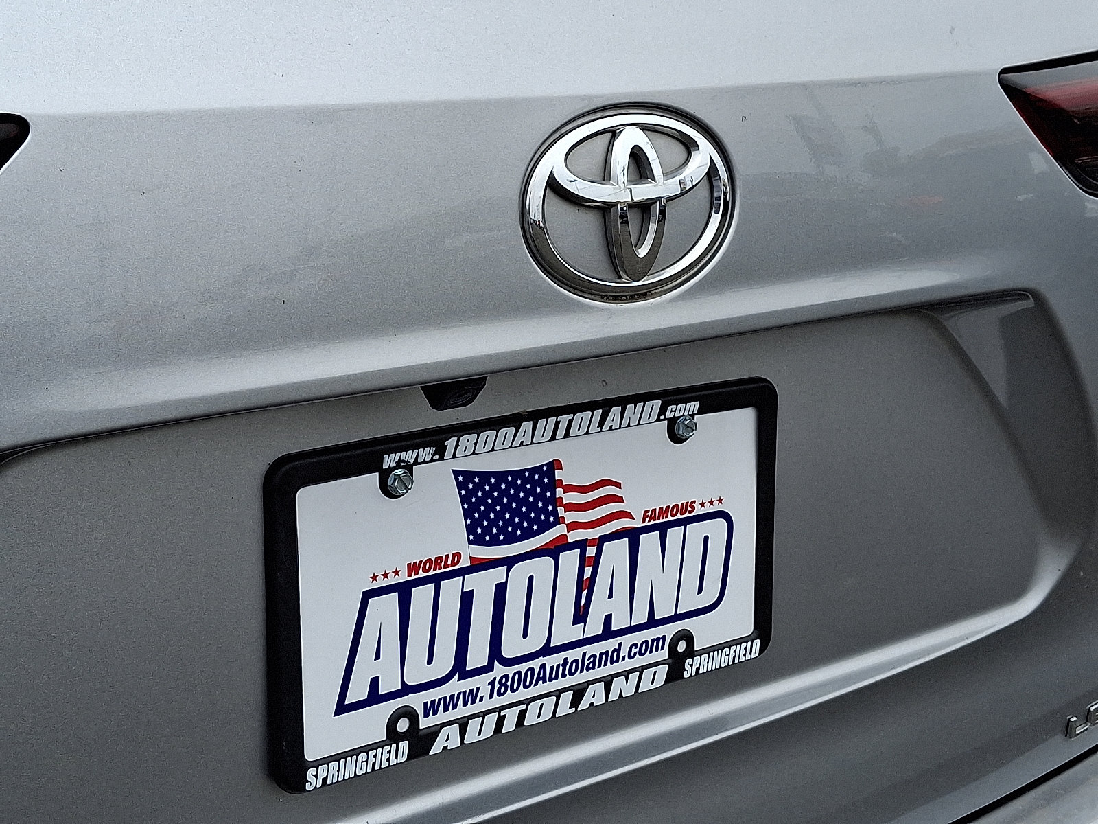 Used 2024 Toyota Highlander LE AWD/4WD image 30