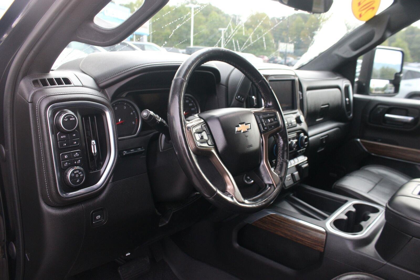 Used 2020 Chevrolet Silverado 2500 High Country AWD/4WD image 18