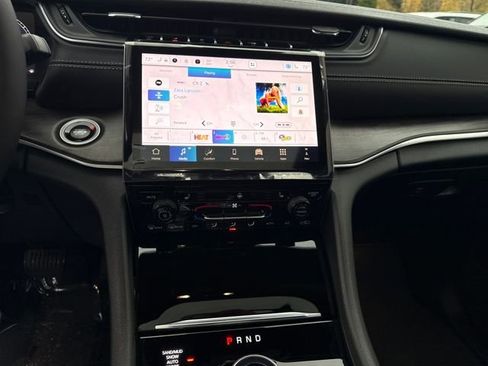 New 2025 Jeep Grand Cherokee L Limited image 23