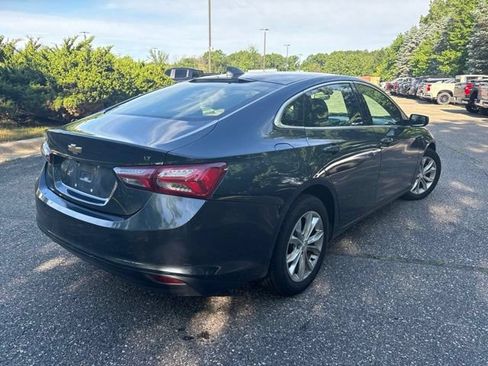 Used 2019 Chevrolet Malibu LT w/ Driver Confidence Package FWD image 3