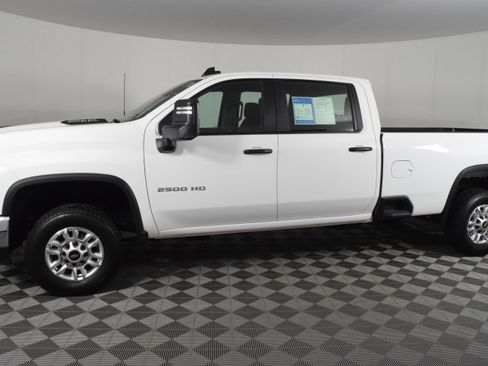 Used 2025 Chevrolet Silverado 2500 W/T w/ WT/CX Safety Package image 9