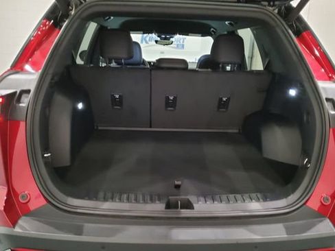 Used 2025 Chevrolet Equinox RS w/ Safety and Technology Package AWD/4WD image 12