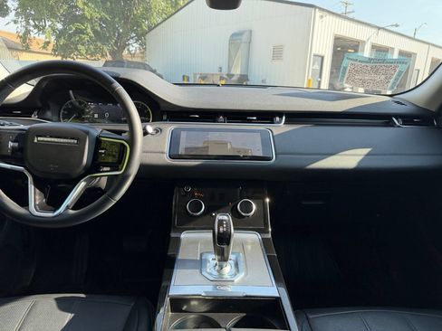 Used 2023 Land Rover Range Rover Evoque SE AWD/4WD image 18