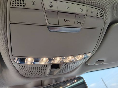 Used 2020 Mercedes-Benz GLC 300 4MATIC image 18