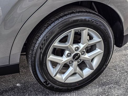 Used 2024 Kia Soul LX w/ Option Group 015 image 8