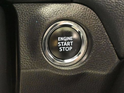 Used 2025 Toyota RAV4 XLE w/ Convenience Package FWD image 23