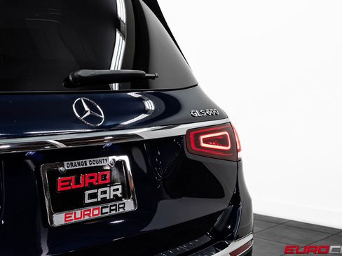 Used 2022 Mercedes-Benz Maybach GLS 600 Maybach GLS 600 *5-SEAT CONFIG image 18