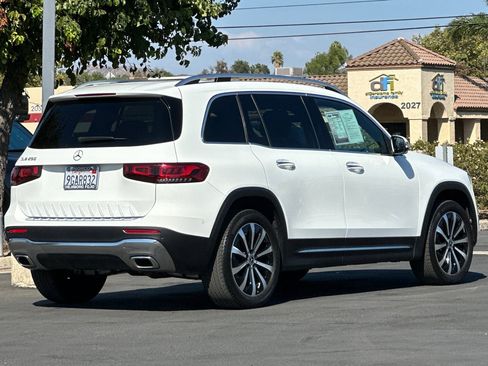 Used 2022 Mercedes-Benz GLB 250 image 4