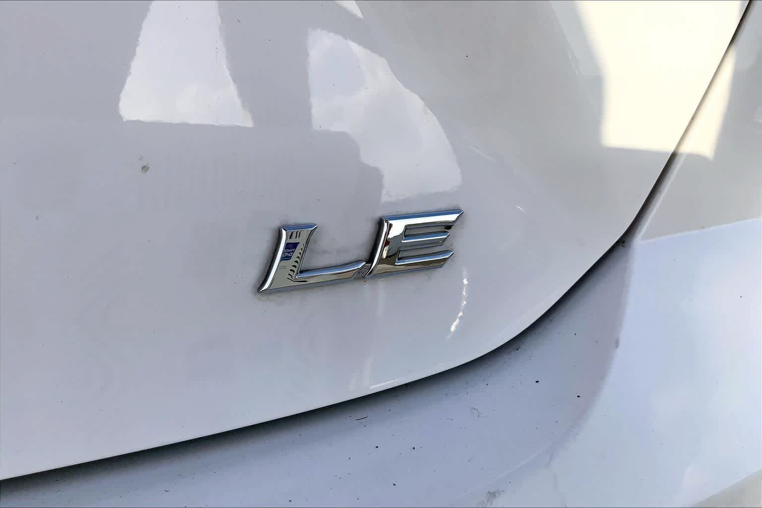 Used 2025 Toyota Camry LE FWD image 10