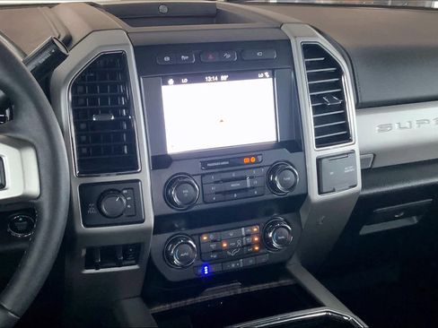 Used 2019 Ford F250 Lariat w/ Lariat Ultimate Package image 6