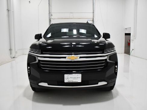 Used 2023 Chevrolet Tahoe LT w/ Luxury Package image 2