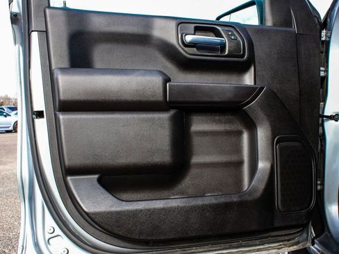 Used 2024 Chevrolet Silverado 1500 Custom image 8