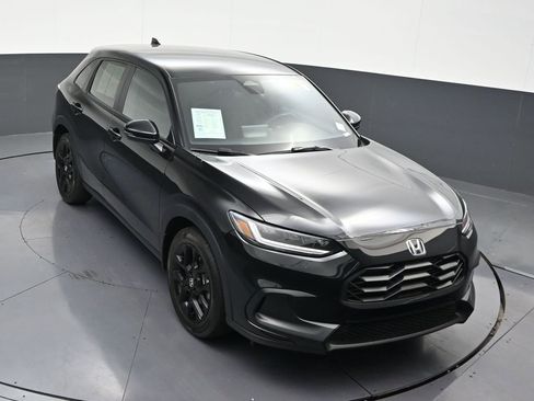 Used 2025 Honda HR-V Sport image 20