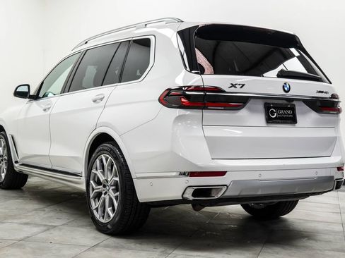 Used 2026 BMW X7 xDrive40i AWD/4WD image 11