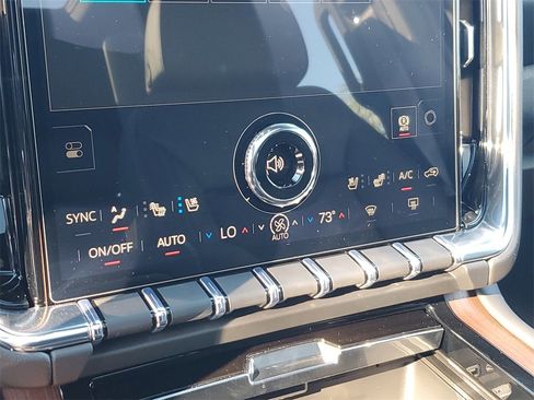 New 2026 GMC Yukon XL Denali w/ Denali Reserve Package image 18