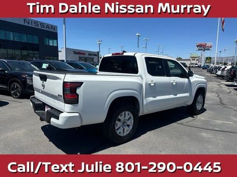 Used 2023 Nissan Frontier SV AWD/4WD image 12