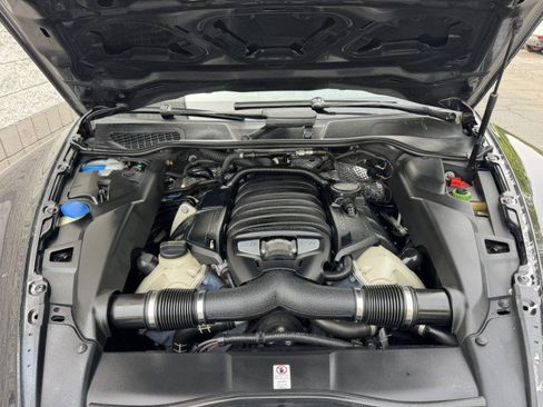 Used 2014 Porsche Cayenne S AWD/4WD image 5
