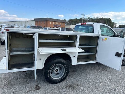 Used 2015 Chevrolet Silverado 3500 W/T image 17