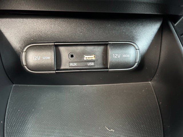 Used 2016 Kia Soul + w/ Designer's Package FWD image 25