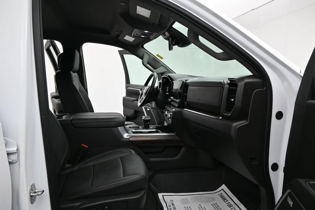 Used 2024 GMC Sierra 1500 SLT w/ SLT Premium Plus Package AWD/4WD image 21