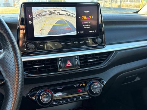 Used 2022 Kia Forte GT-Line w/ GT-Line Premium Package image 9