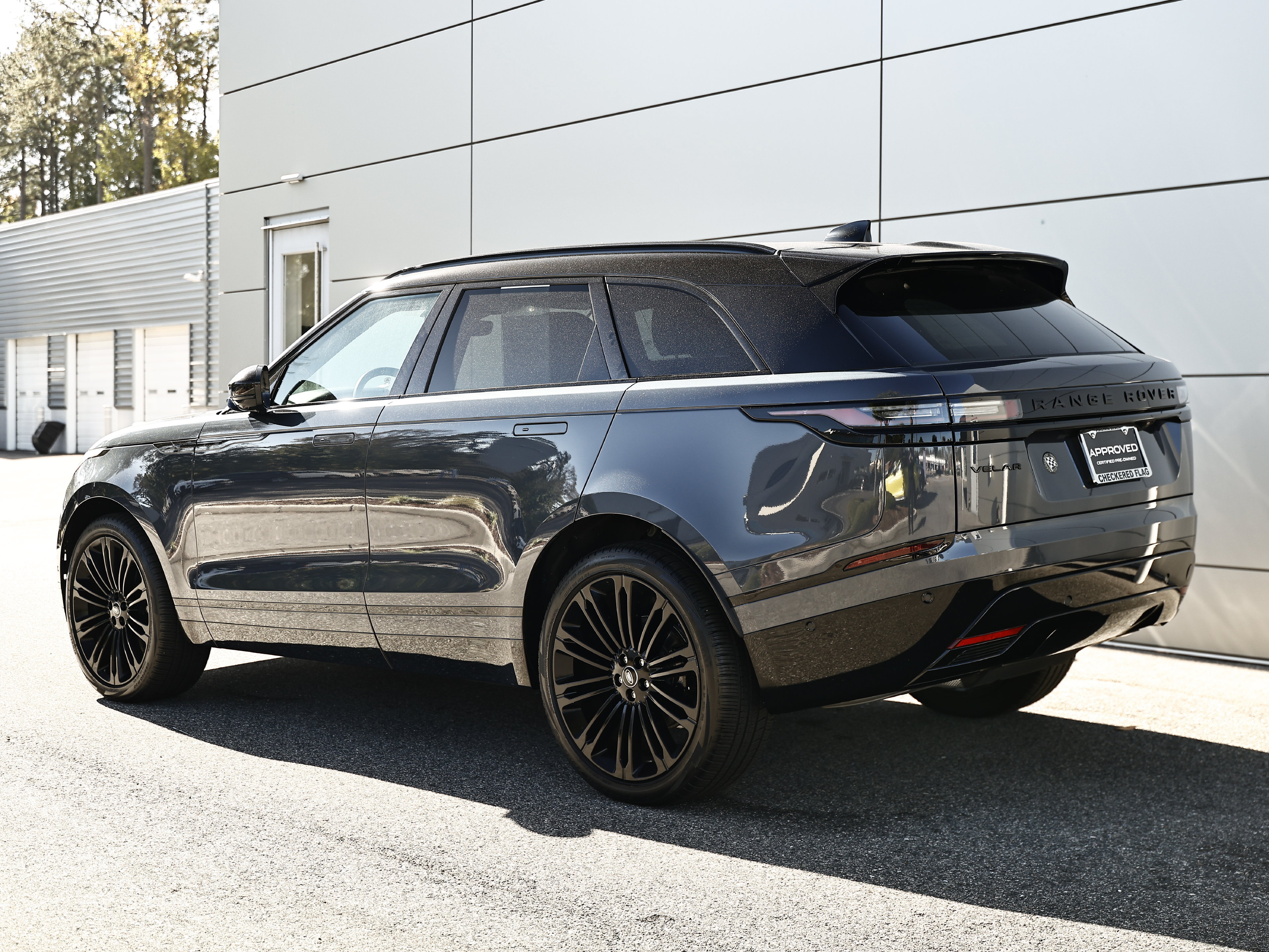 Used 2026 Land Rover Range Rover Velar Dynamic SE AWD/4WD image 7