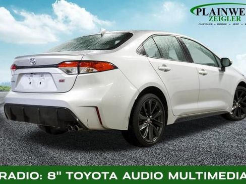 Used 2024 Toyota Corolla SE image 3