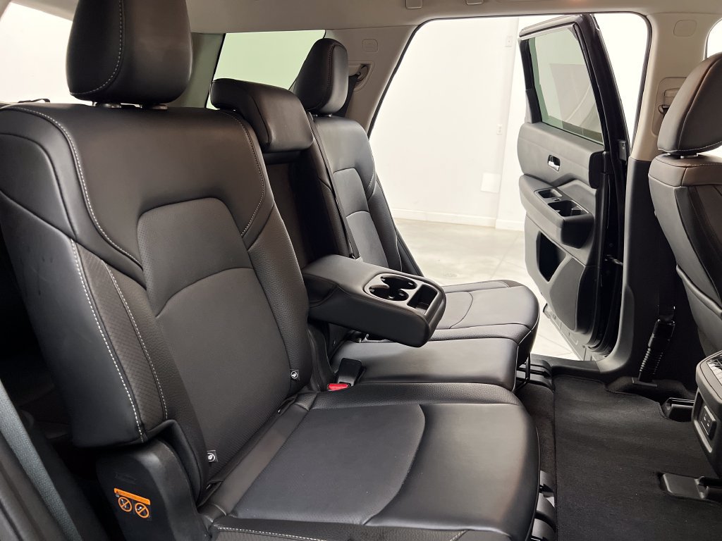 Used 2026 Nissan Pathfinder SL FWD image 21